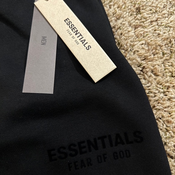 Fear of God Essentials Black Sweatpants - Picture 2 of 3